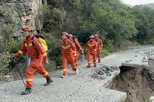 活塞在比赛中曾领先20+但赛后输20+ 过去25年来第6队